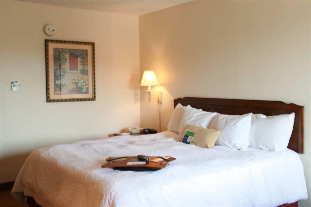 Quality Inn & Suites Searcy I-67 Chambre photo